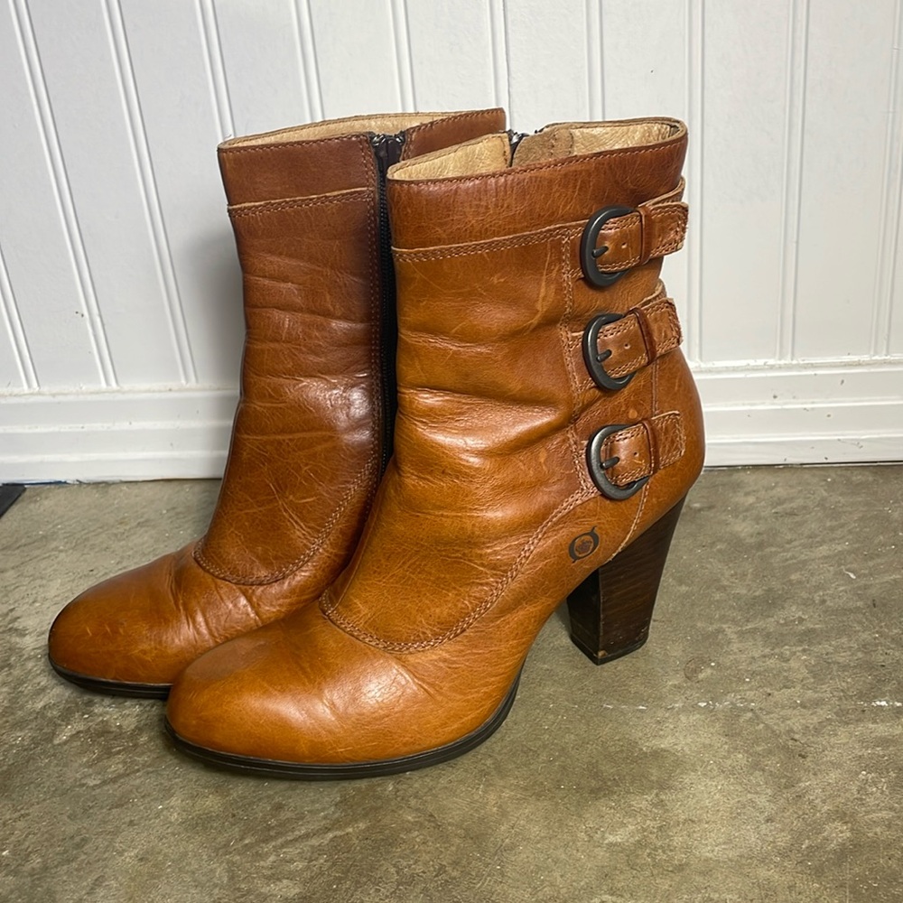 Born Women's Tan Leather Buckle Ankle Boots